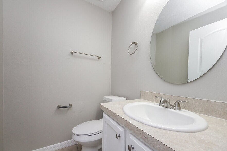 Building Photo - 4313 Creeks Run Blvd