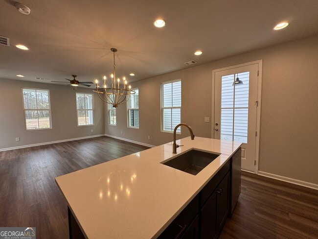 Building Photo - 10 Spiera Way