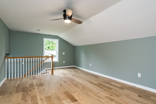 Building Photo - Newly renovated 4 Bedroom 3 Bathroom Home ...