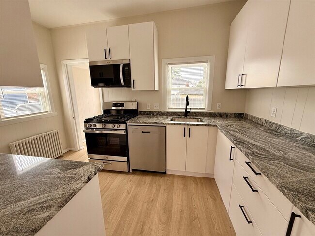 Building Photo - 39 Prospect Street Ave