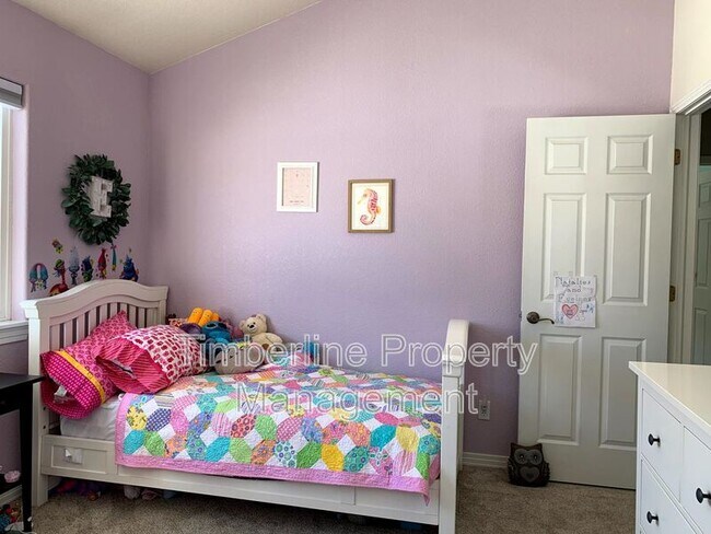Building Photo - 2335 Amberwood Ln
