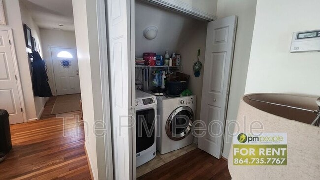 Building Photo - 120 Pin Oak Ct