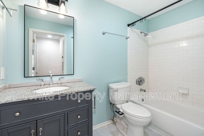 Building Photo - 2516 Cranbrook Ln