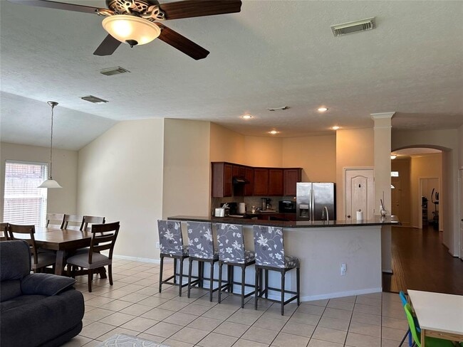 Building Photo - 1619 Mills Pass Way
