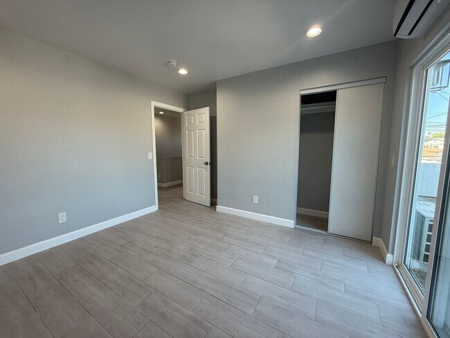 Building Photo - NewB SDS T 3634