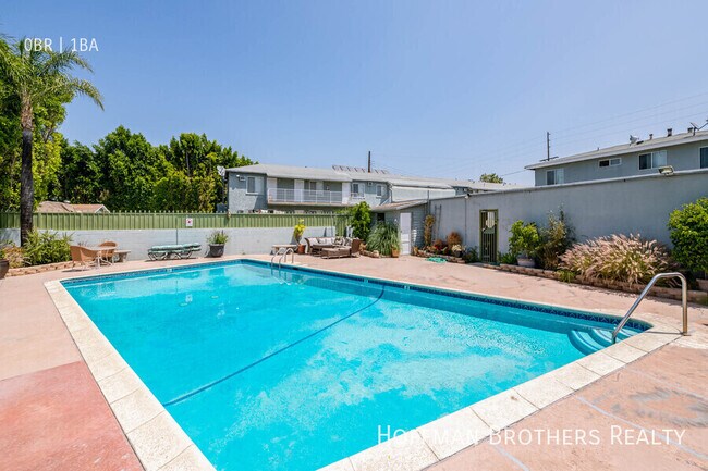 Building Photo - 6167 Coldwater Canyon Ave