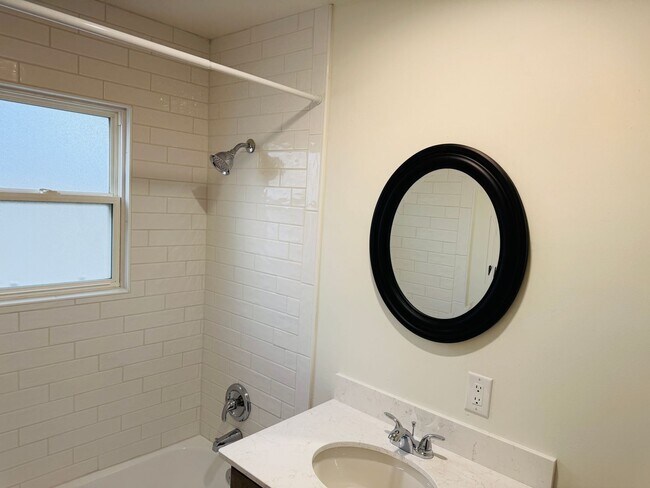 Building Photo - Freshly Remodeled with Garage and Yard