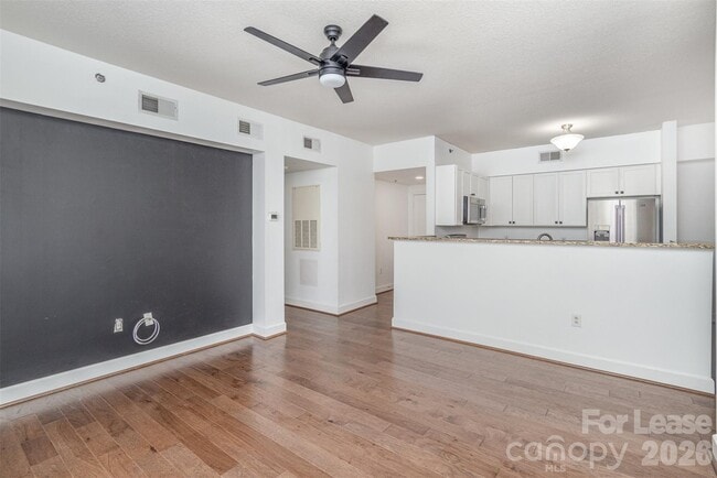 Building Photo - 1315 East Blvd