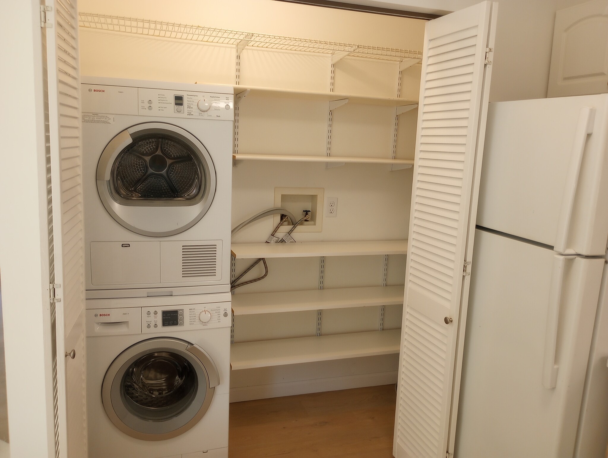 Laundry & pantry - 211 Ash Ln