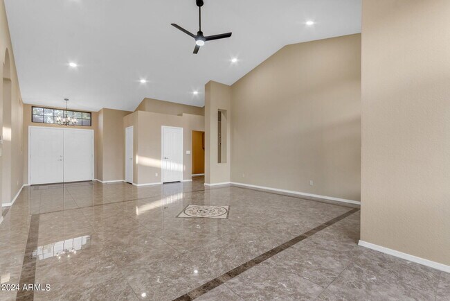 Building Photo - 387 W Larona Ln
