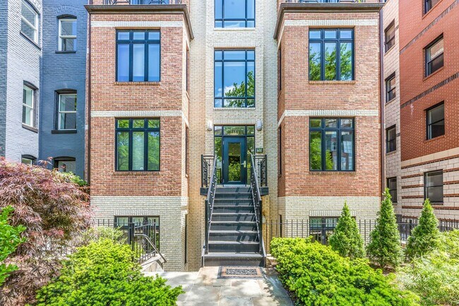 Building Photo - Modern U Street Condo | 2 Bed | 2 Bath | 1000 Sf | Large Balcony | 1 Parking Space