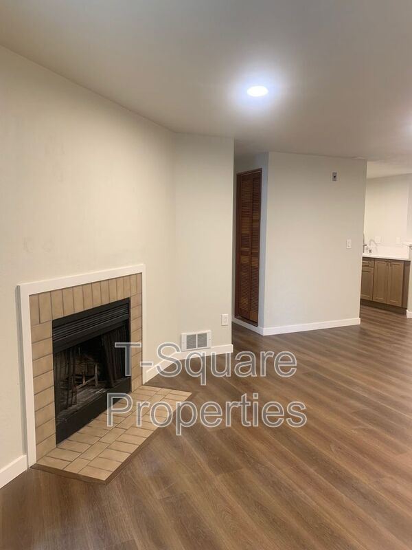 Building Photo - 8226 126th Ave NE