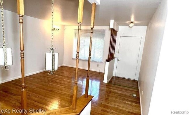 Building Photo - 13770 White Cap Dr