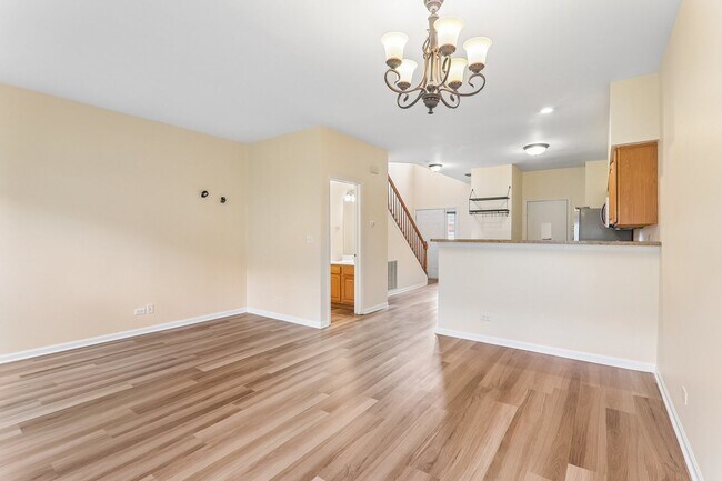 Building Photo - 984 Park Hill Cir