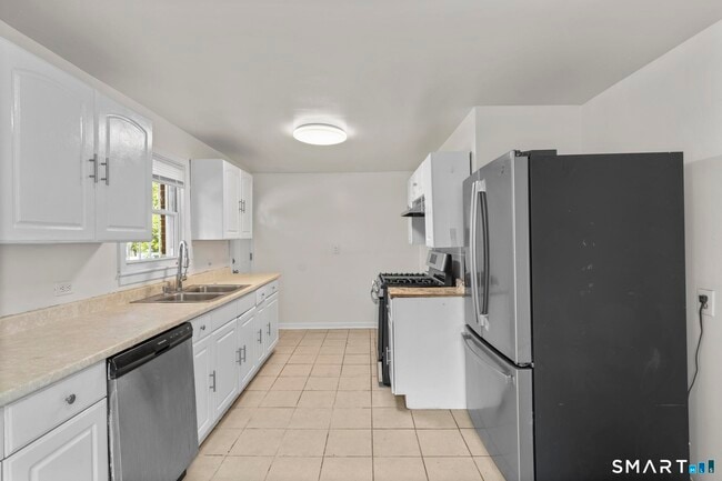 Building Photo - 36 Baltic St