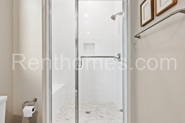 Building Photo - 6705 Elegante Wy