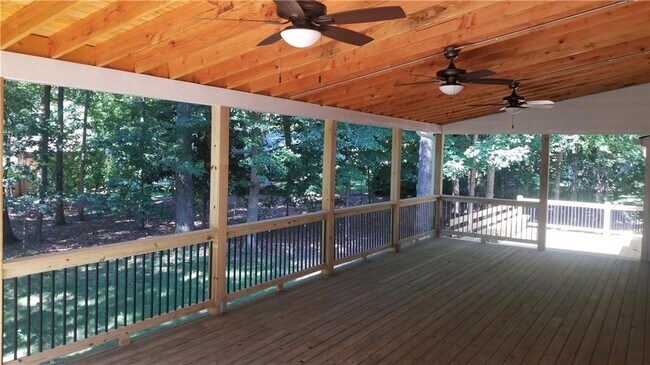 Building Photo - 5223 Davantry Dr