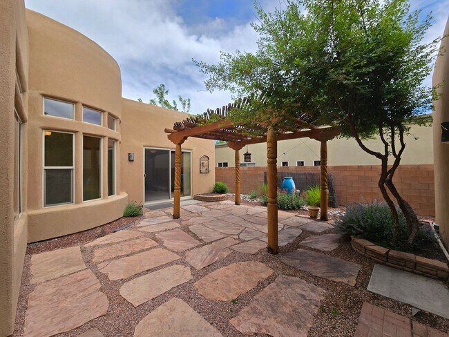 Building Photo - 5 Withers Peak