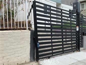 Building Photo - 1141 Irolo St