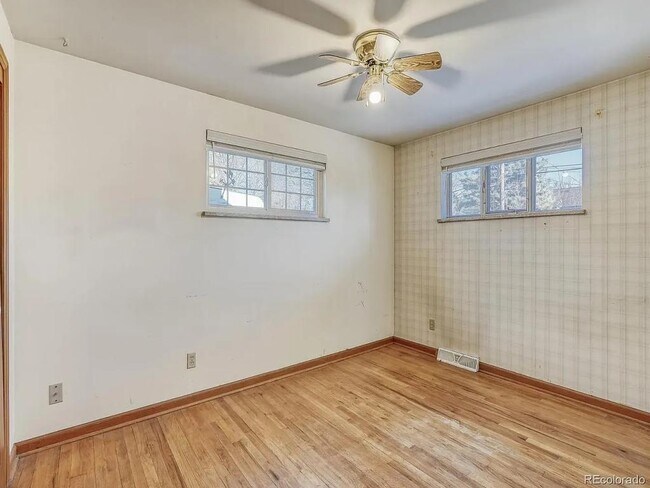 Building Photo - 1900 Zang St