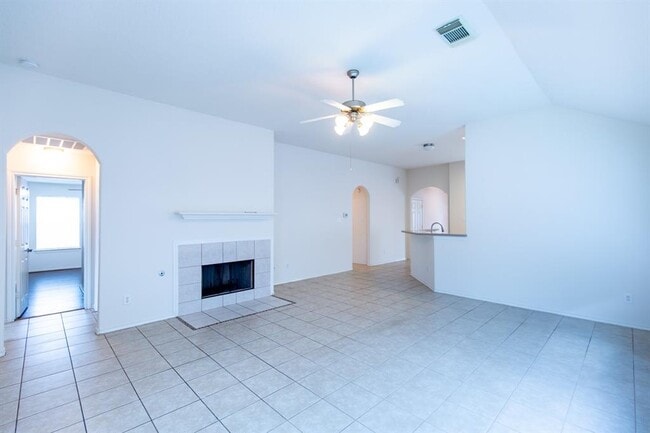 Building Photo - 6359 Bright Falls Ln
