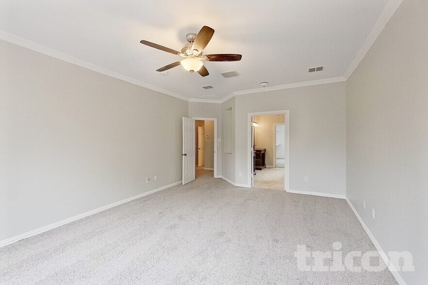 Building Photo - 5813 Norfolk Ln