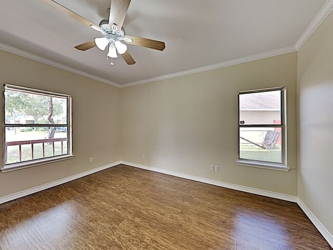 Building Photo - *No Application Fee*