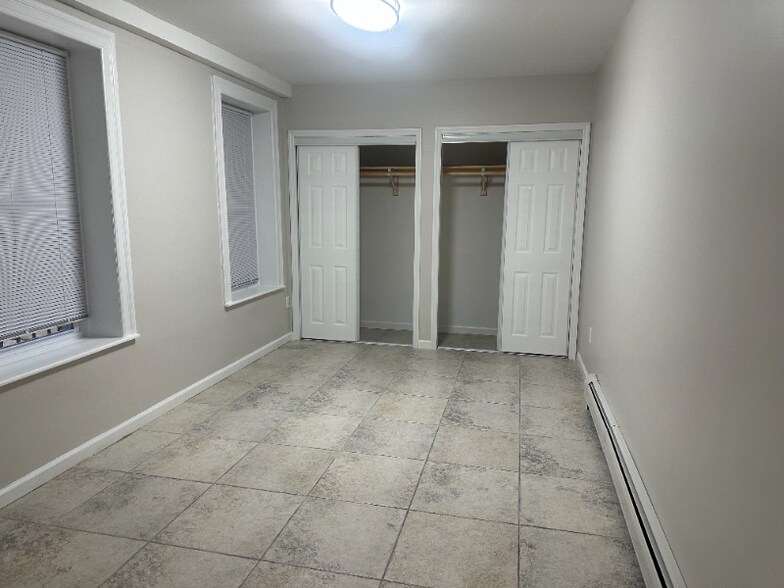 Building Photo - 67 Brinkerhoff St