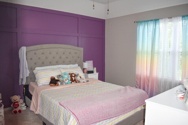 Building Photo - 3262 Alexandria Dr