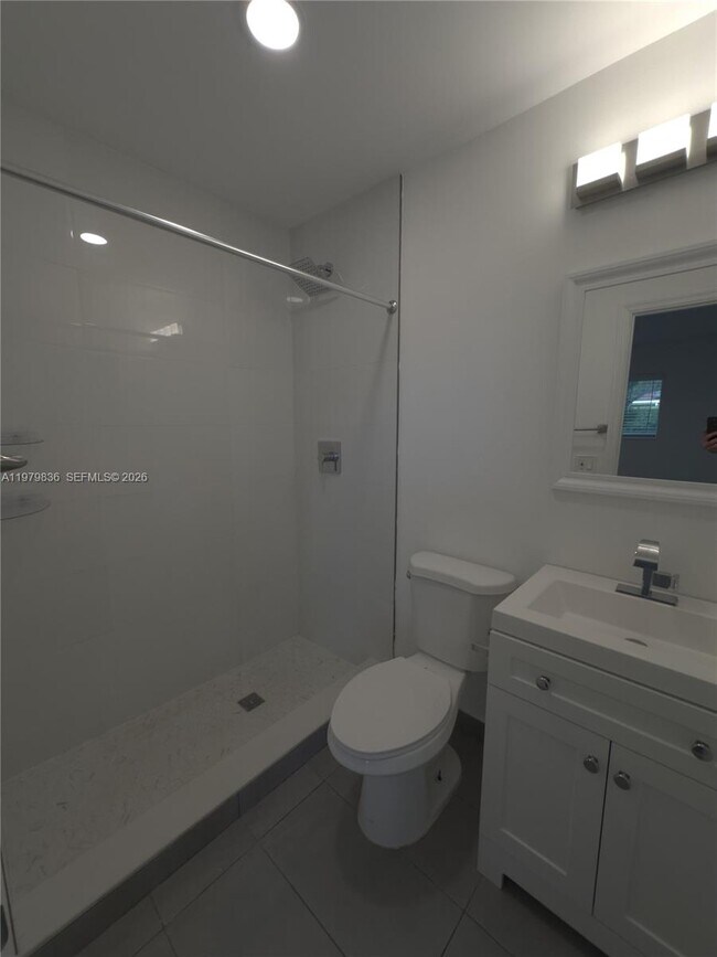 Building Photo - 1403 Adams St