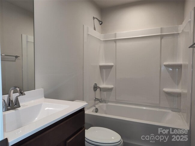 Building Photo - 8031 Sinnet Pl