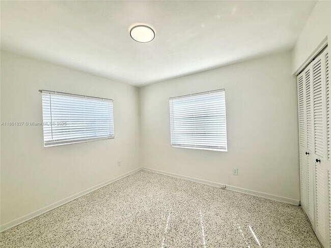 Building Photo - 2671 SW 118th Ct