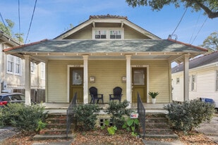 Building Photo - 2433 Palmer Ave