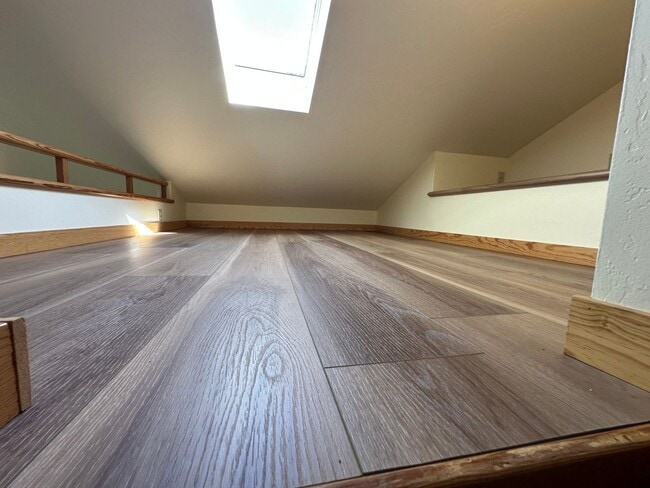 Building Photo - Charming Studio Loft in Arcata – Close to Plaza & Cal Poly Humboldt