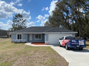 Building Photo - Desirable SW Ocala Neighborhood 3/2/2 **WON'T LAST**