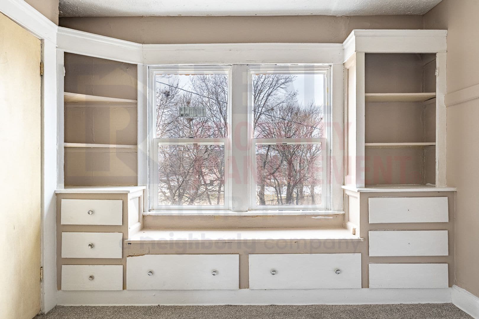 Building Photo - 14001 Idarose Ave