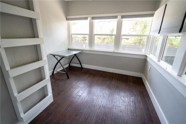 Building Photo - 2836 Pearl St