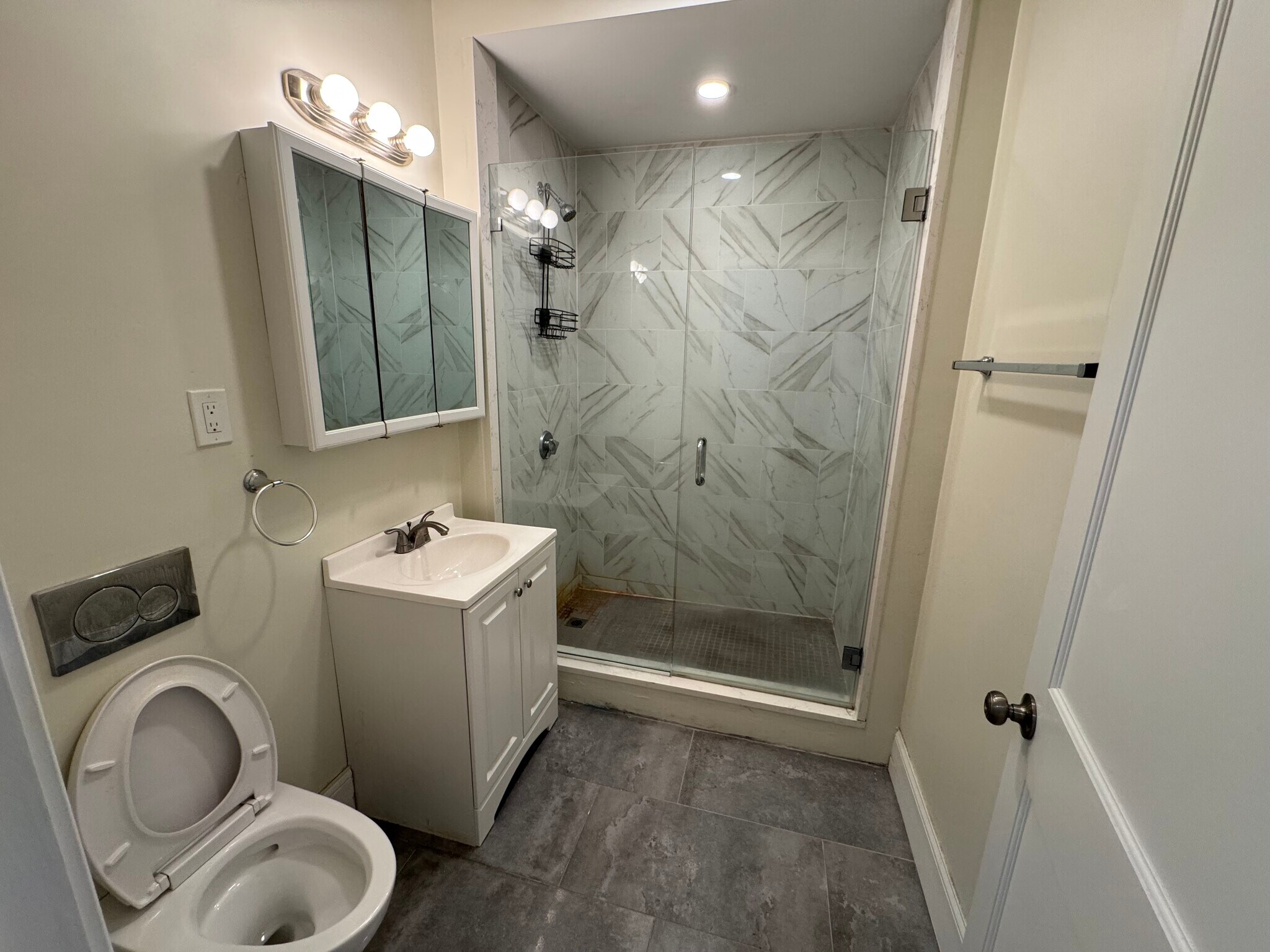 Building Photo - 2028 Massachusetts Ave