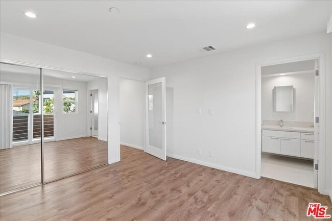 Building Photo - 4238 Jasmine Ave