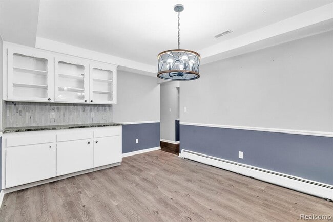 Building Photo - 640 Cumberland St