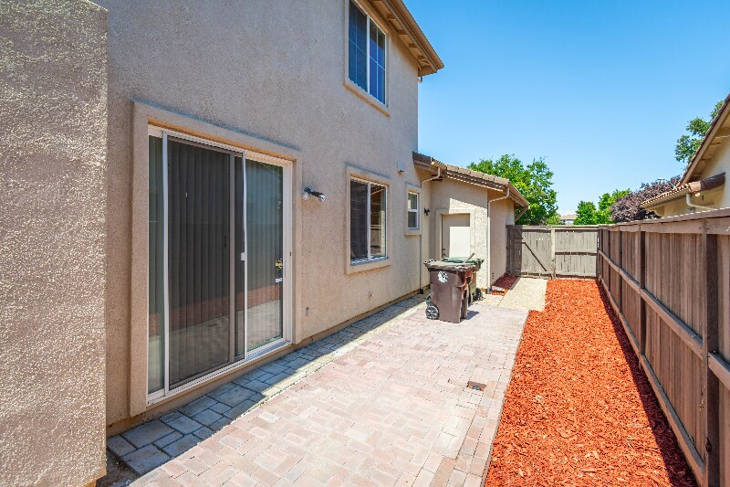 Building Photo - 11854 Cobble Brook Dr