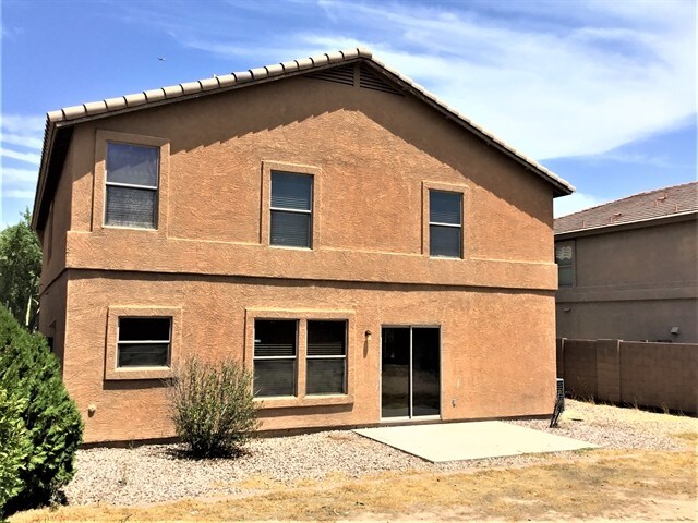 Building Photo - 3219 W Saint Anne Ave