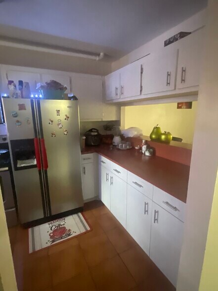 Building Photo - 4150 W 10th Ln