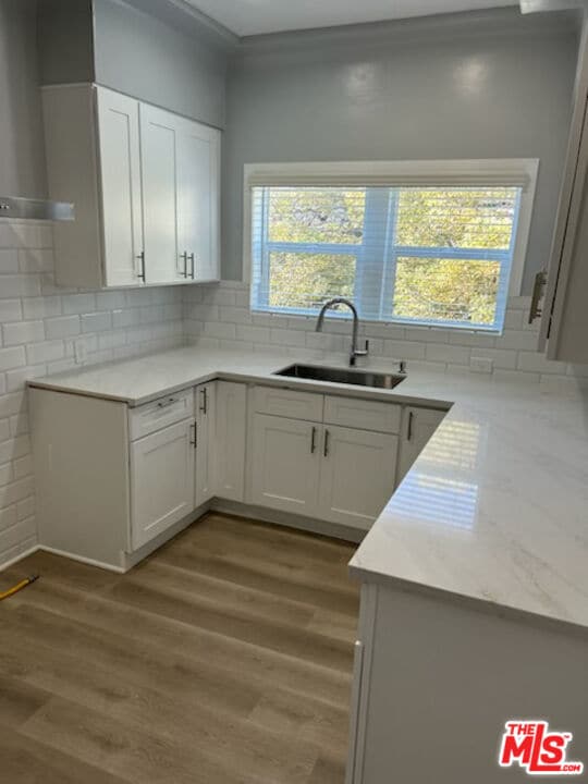 Building Photo - 2830 W 3rd St