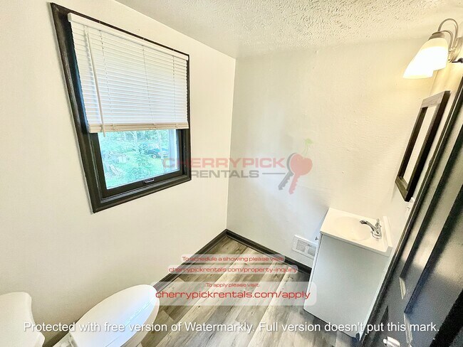 Building Photo - 4242 Pinkney St