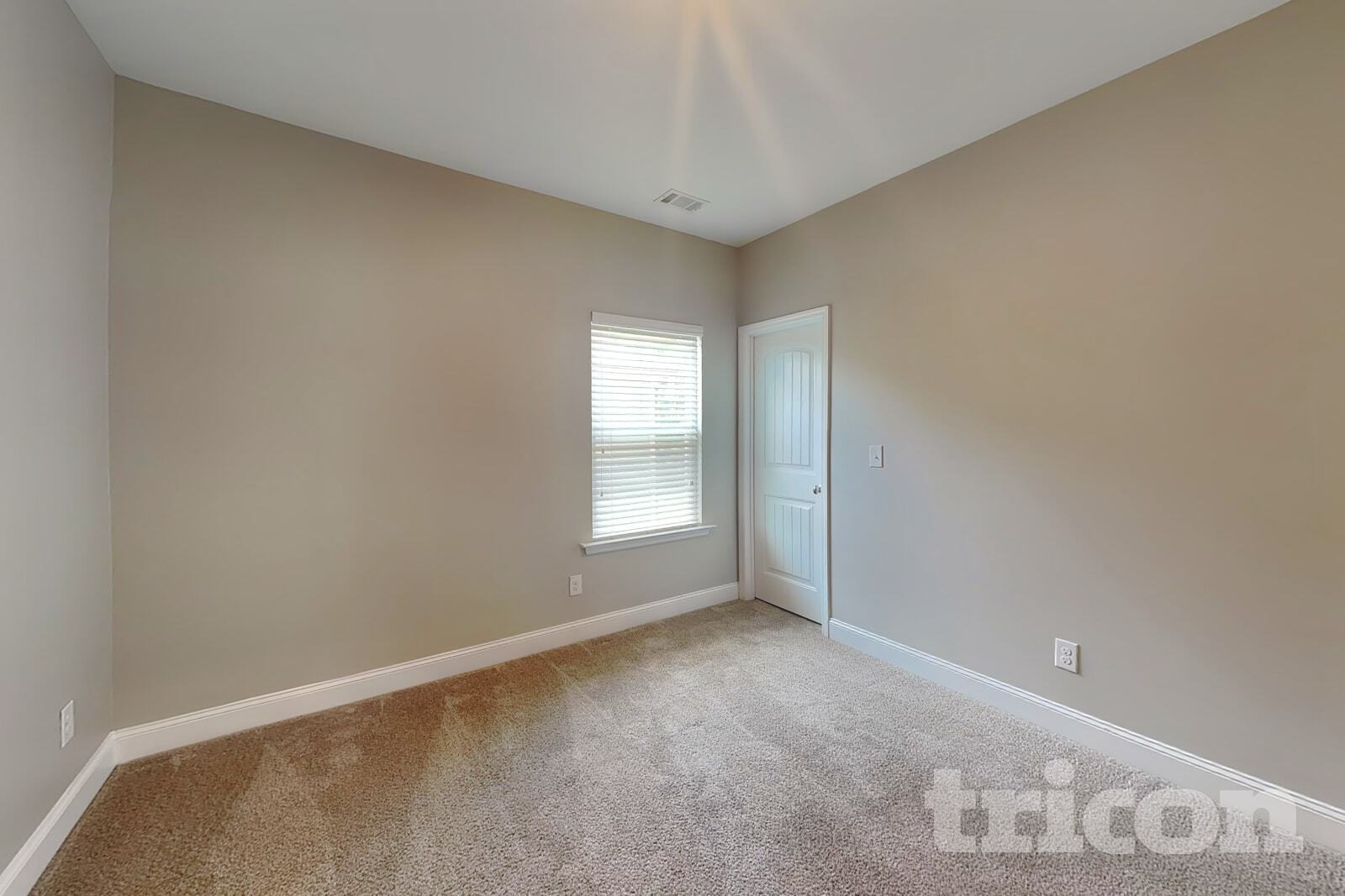 Building Photo - 115 Orchard Ln