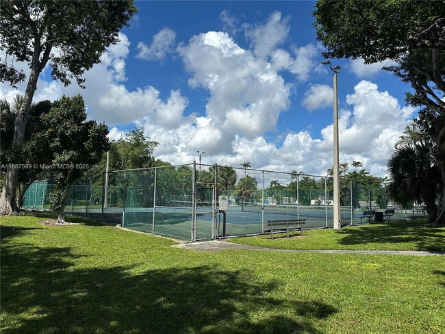 Building Photo - 7106 SW 112th Pl