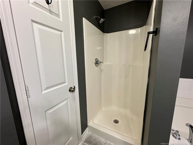 Building Photo - 3411 Hill St