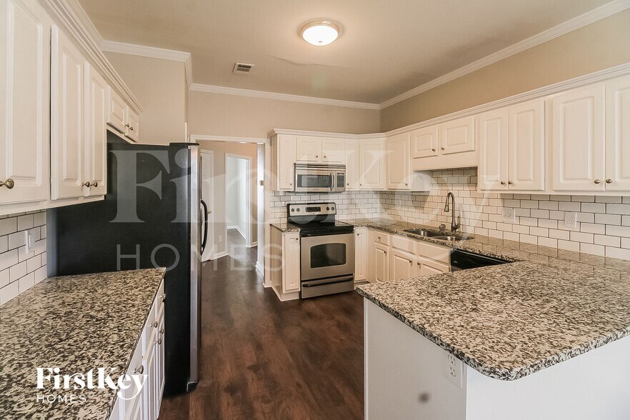Building Photo - 155 Prescott Ct