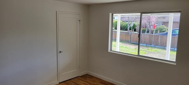 Building Photo - 6207 Wildaire Rd SW